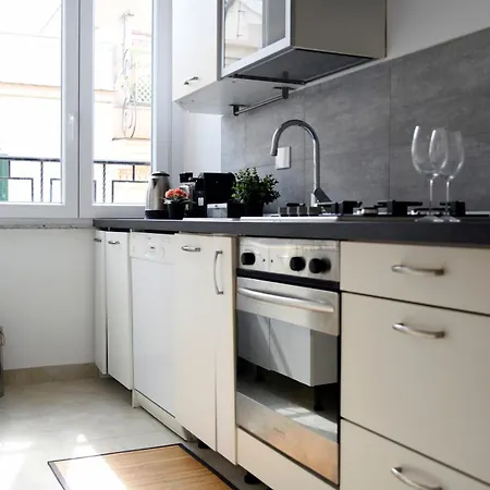 A Due Passi Dal Colosseo - Vista Citta - Luxury Apartament *